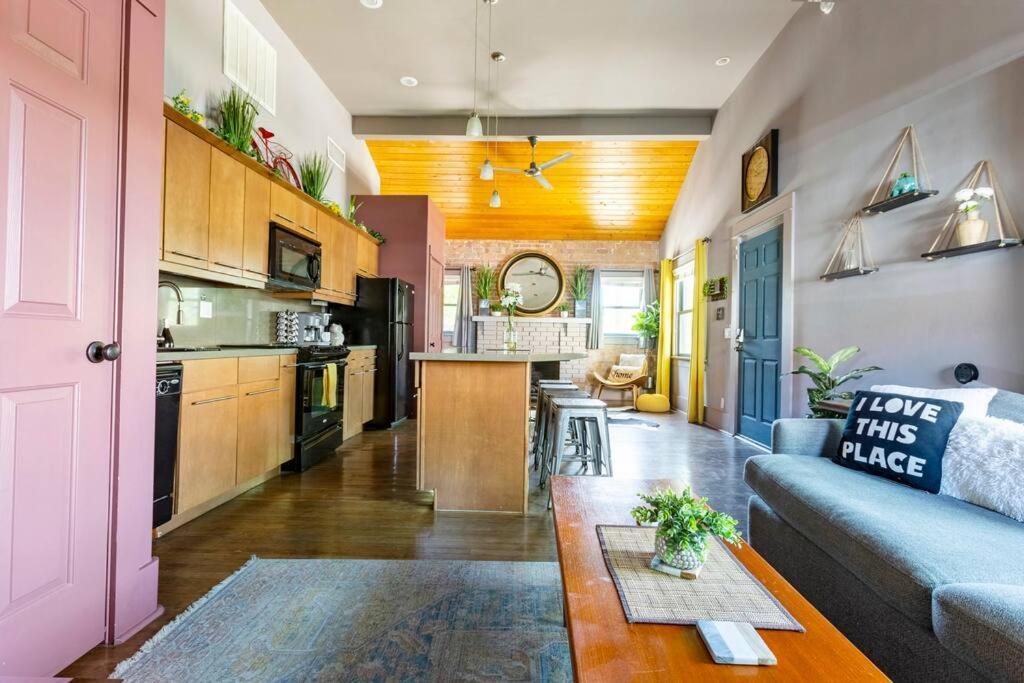 2Br Home W Parking Downtown Charm In Full Bloom! Tucson Kültér fotó