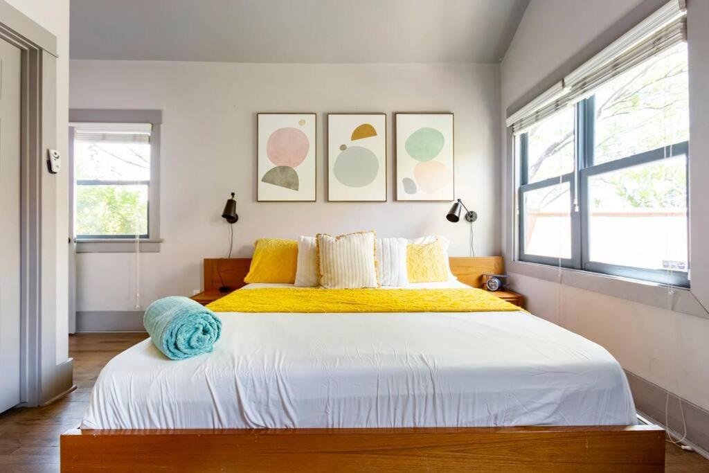 2Br Home W Parking Downtown Charm In Full Bloom! Tucson Kültér fotó