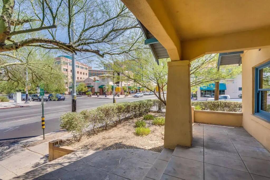 2Br Home W Parking Downtown Charm In Full Bloom! Tucson Kültér fotó