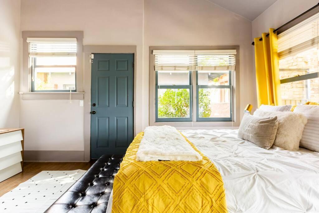 2Br Home W Parking Downtown Charm In Full Bloom! Tucson Kültér fotó
