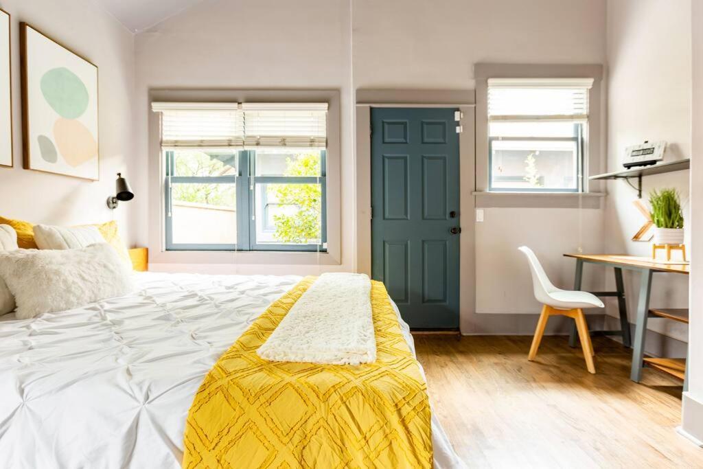 2Br Home W Parking Downtown Charm In Full Bloom! Tucson Kültér fotó