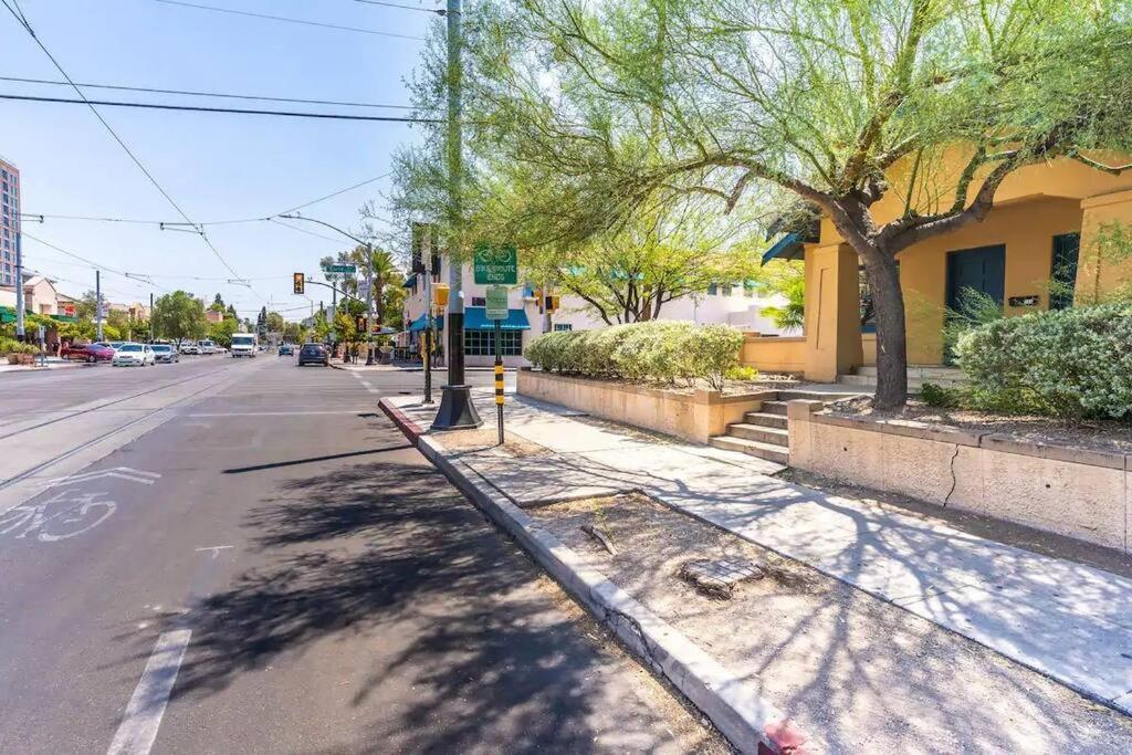 2Br Home W Parking Downtown Charm In Full Bloom! Tucson Kültér fotó